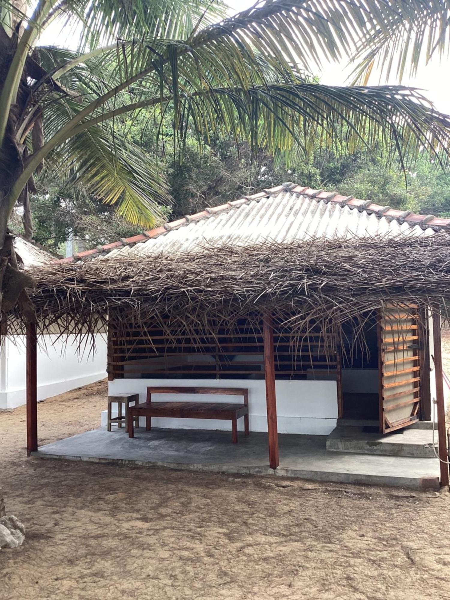 Upali Beach Surf Resort & Cafe Baía de Arugam Exterior foto